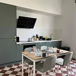 401-arcachon - Maison Familiale De Charme Avec Jardin, A Deux Pas De La De Joigny Mae-8871 *